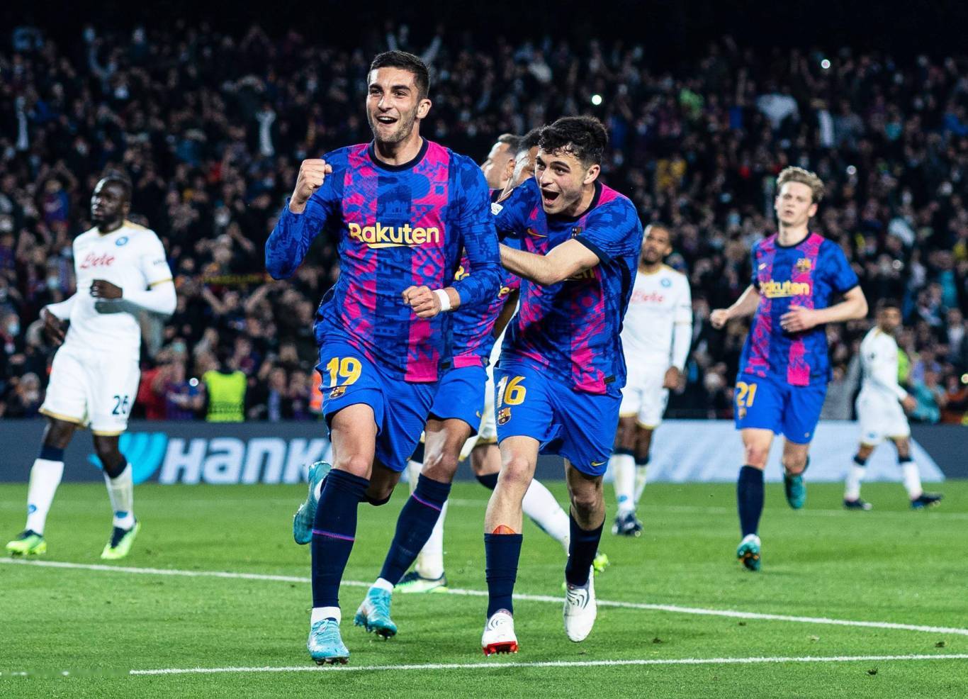 击败领头羊！巴尔多利德主场-击败巴列卡诺