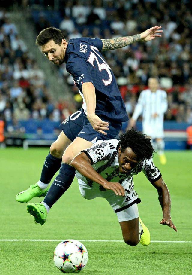 尤文图斯惨败维拉利亚尔,阿莱格里下课 尤文图斯惨败维拉利亚尔,阿莱格里下课