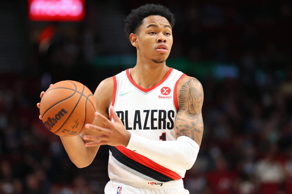 人负于凯尔特人,西蒙斯复出表现欠佳的简单介绍 人负于凯尔特人,西蒙斯复出表现欠佳的简单介绍