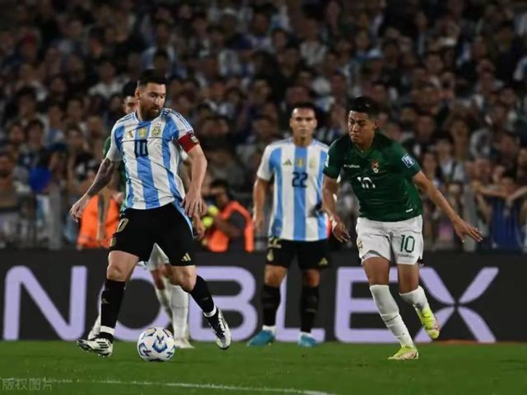 阿根廷队全力以赴参加国际足球比赛