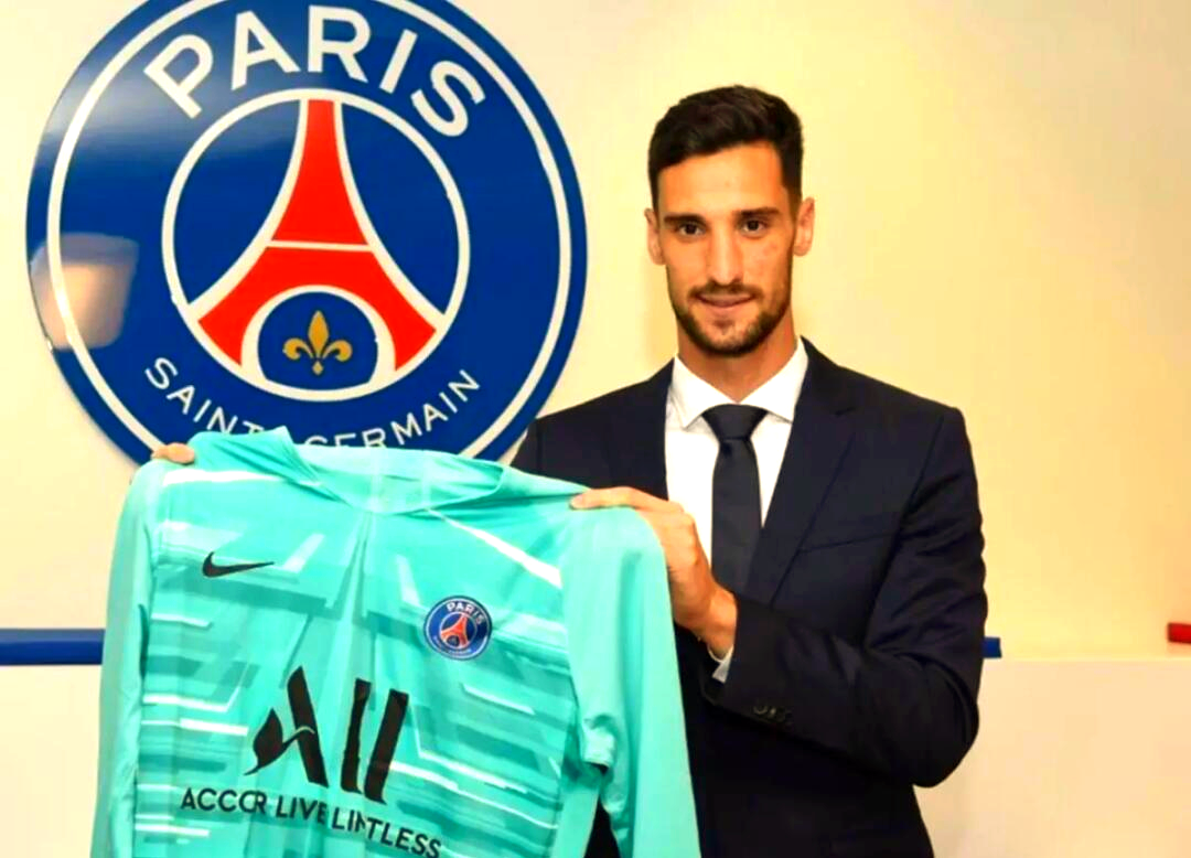 关于圣埃蒂安球员获得外界认可，展现出色表现的信息