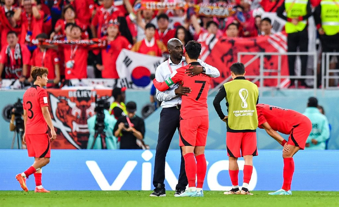 B体育体育中国官网-线路球队展开猛攻，实现惊险逼平的简单介绍