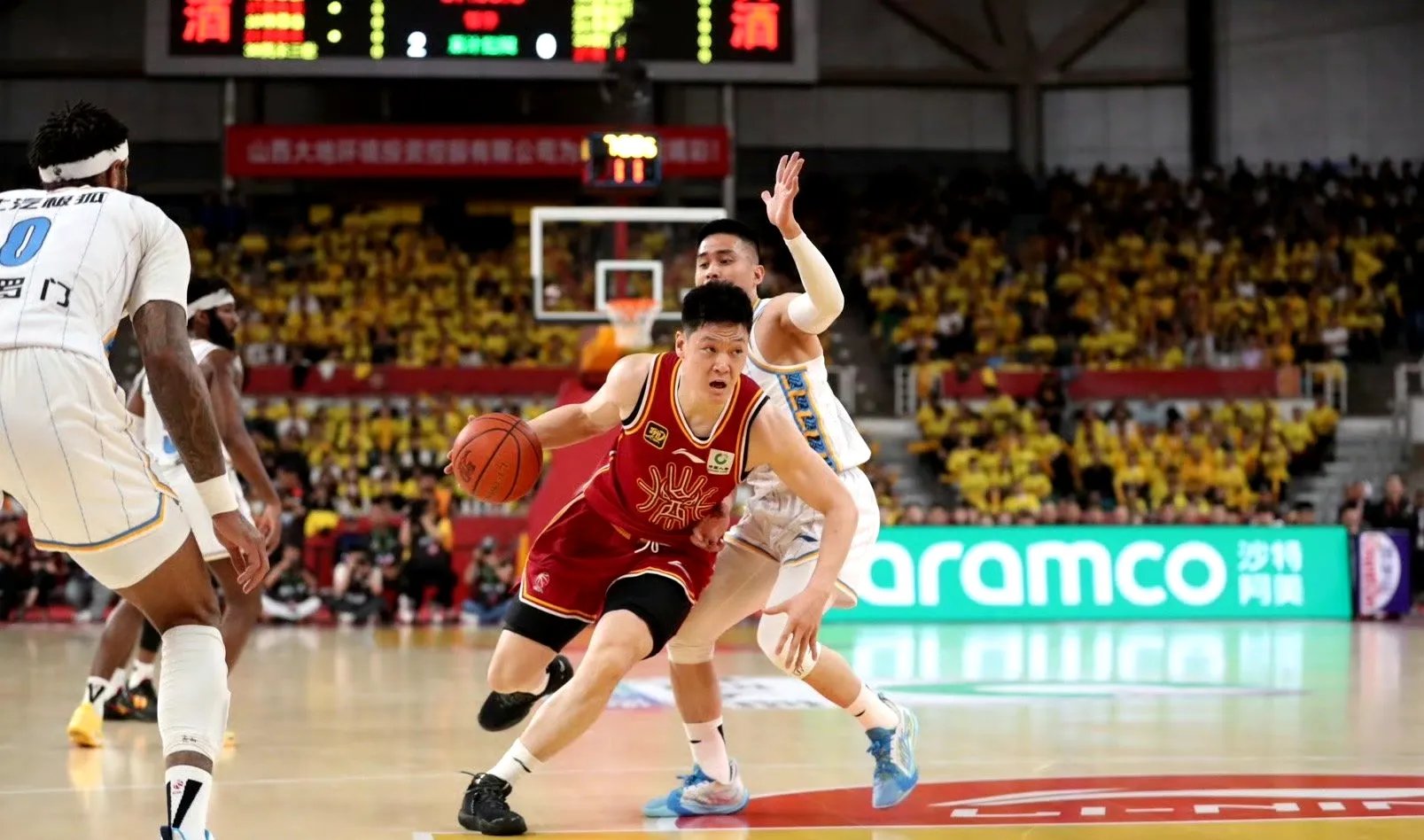 关于比赛节奏快速,投篮成绩稳定双方势均力敌的信息 关于比赛节奏快速,投篮成绩稳定双方势均力敌的信息