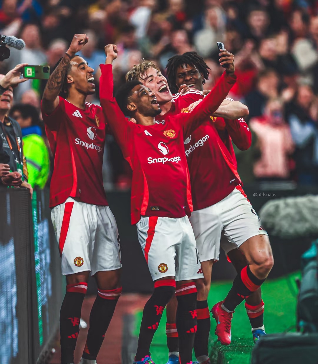 曼联奋力拼搏，但仍无缘欧冠冠军