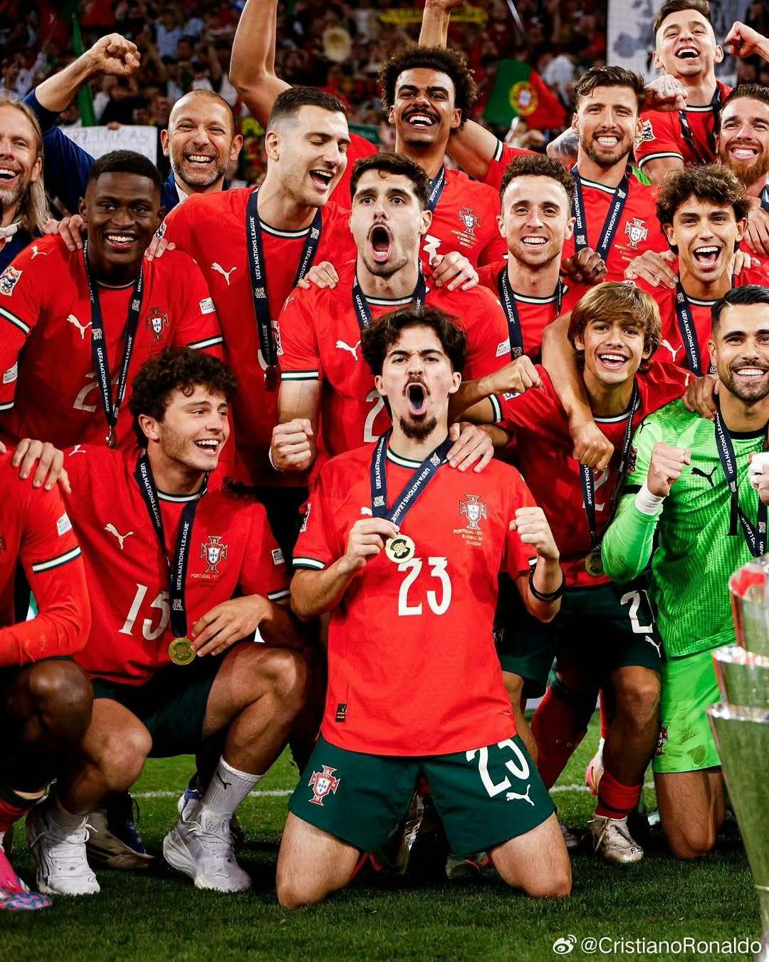 B体育体育网页版入口-葡萄牙队战胜阿塞拜疆，小组头名坐穩的简单介绍