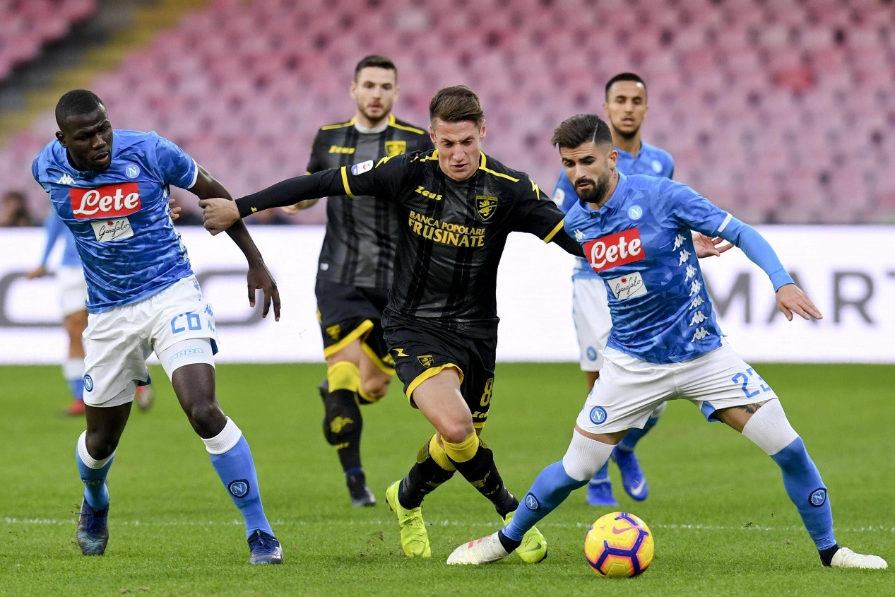 波鸿队主教练：德甲比赛的竞争非常激烈